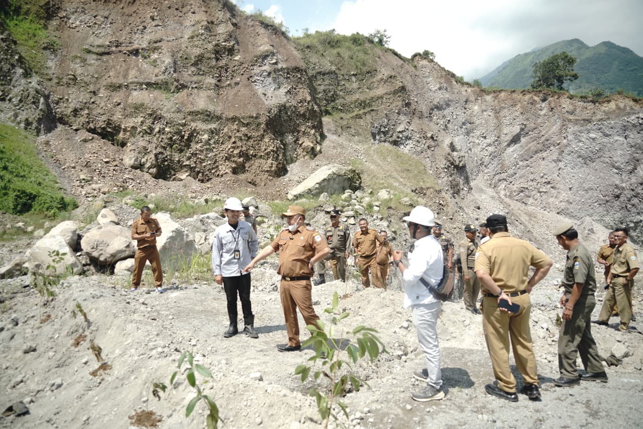 Bupati dan Wabup Garut Tinjau Aktivitas Penambangan Galian C di Banyuresmi dan Tarogong Kaler