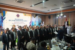 Bupati Garut Tekankan Kolaborasi pada Pelantikan Pengurus PHRI Garut 2026–2031