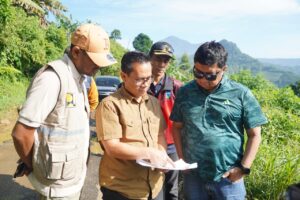 Tinjau Jalur Selatan, Bupati Garut Pastikan Kesiapan Infrastruktur Jalan Banjarwangi hingga Cibalong