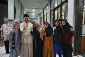 Safari Ramadan di Cikajang, Bupati Garut Ajak Jemaah Tingkatkan Ibadah di Paruh Kedua Ramadan