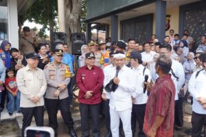 Menhub dan Gubernur Jabar Tinjau Jalur Mudik di Garut, Ratusan Kusir Delman dan Penarik Becak Terima Kompensasi
