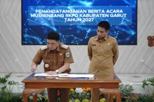 Bupati Garut Tekankan Transparansi dan Kepatuhan Regulasi THR dalam RKPM Perumda Tirta Intan