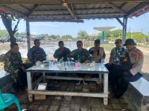SILATURAHMI LEBARAN TIM MEDIA BERSINERGI DAN JAJARAN TNI–POLRI DI PANTAI TANJUNG PASIR