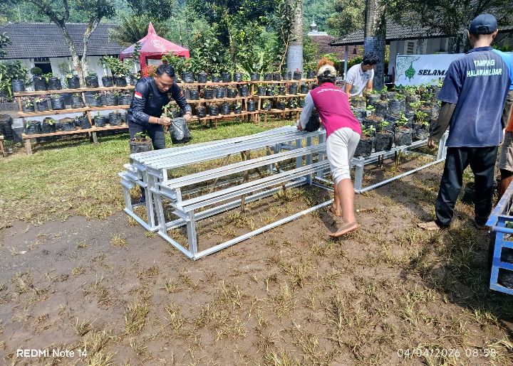 Panen Harapan dari Balik Jeruji: Lapas Pemuda Plantungan Kembangkan Budidaya Stroberi untuk Bekal WBP