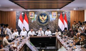 pemerintah-evaluasi-mbg-fokus-penguatan-layanan-dan-pengawasan-program-1781168221389_169