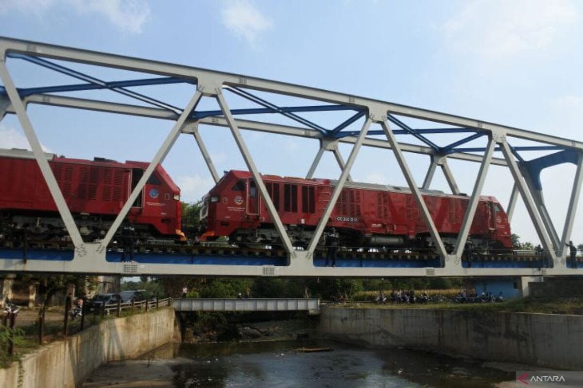 1000866733